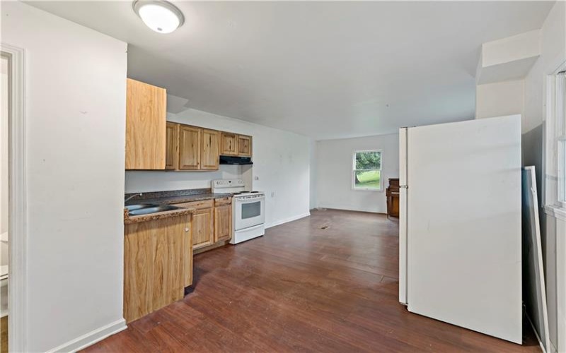28 Peterson St, Avella, 15312, ,Multi-unit,For Sale,Peterson St,1759386