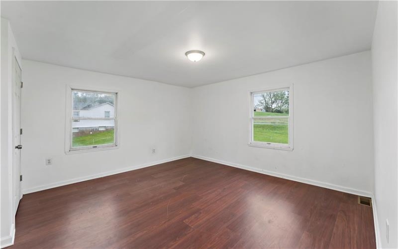28 Peterson St, Avella, 15312, ,Multi-unit,For Sale,Peterson St,1759386