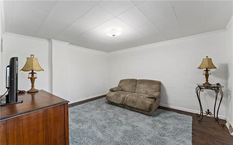 28 Peterson St, Avella, 15312, ,Multi-unit,For Sale,Peterson St,1759386