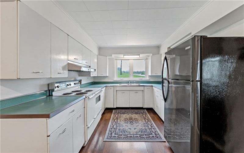 28 Peterson St, Avella, 15312, ,Multi-unit,For Sale,Peterson St,1759386