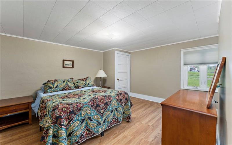 28 Peterson St, Avella, 15312, ,Multi-unit,For Sale,Peterson St,1759386