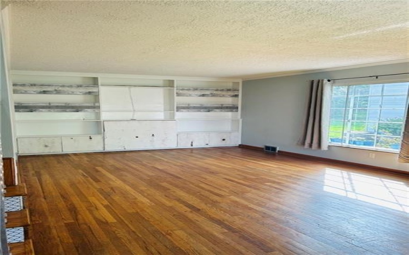 65 Princeton Ave, Uniontown, 15401, 3 Bedrooms Bedrooms, 6 Rooms Rooms,1 BathroomBathrooms,Residential,For Sale,Princeton Ave,1761615