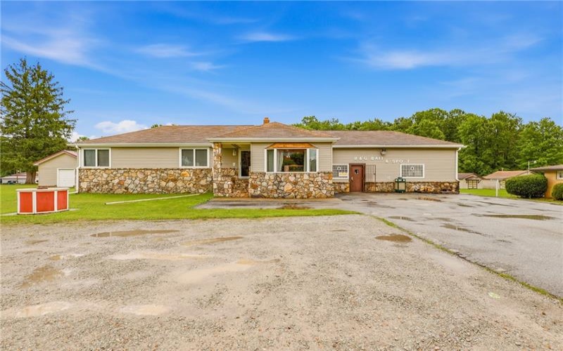 118 Indian Creek Valley Rd, Normalville, 15469, 2 Bedrooms Bedrooms, ,1 BathroomBathrooms,Residential,For Sale,Indian Creek Valley Rd,1761871