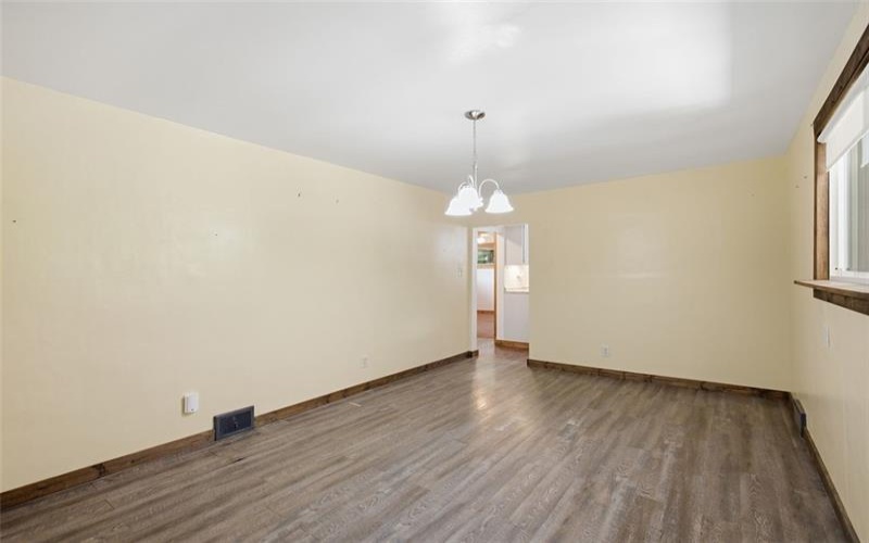 996 N. Bluff Drive, New Kensington, 15068, 2 Bedrooms Bedrooms, 8 Rooms Rooms,1.1 BathroomsBathrooms,Residential,For Sale,N. Bluff Drive,1761925