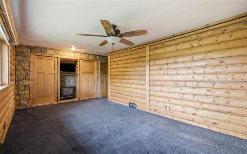 996 N. Bluff Drive, New Kensington, 15068, 2 Bedrooms Bedrooms, 8 Rooms Rooms,1.1 BathroomsBathrooms,Residential,For Sale,N. Bluff Drive,1761925