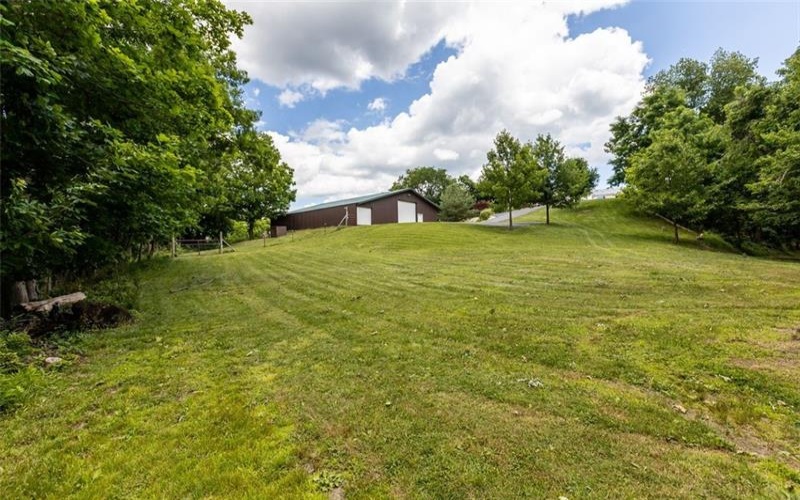 996 N. Bluff Drive, New Kensington, 15068, 2 Bedrooms Bedrooms, 8 Rooms Rooms,1.1 BathroomsBathrooms,Residential,For Sale,N. Bluff Drive,1761925
