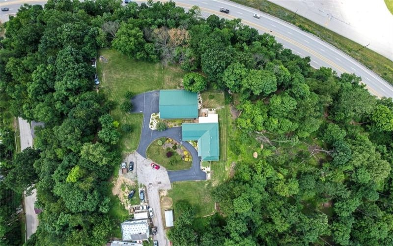 996 N. Bluff Drive, New Kensington, 15068, 2 Bedrooms Bedrooms, 8 Rooms Rooms,1.1 BathroomsBathrooms,Residential,For Sale,N. Bluff Drive,1761925