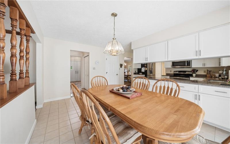 95 William Dr, Canonsburg, 15317, 4 Bedrooms Bedrooms, 9 Rooms Rooms,2.1 BathroomsBathrooms,Residential,For Sale,William Dr,1761938