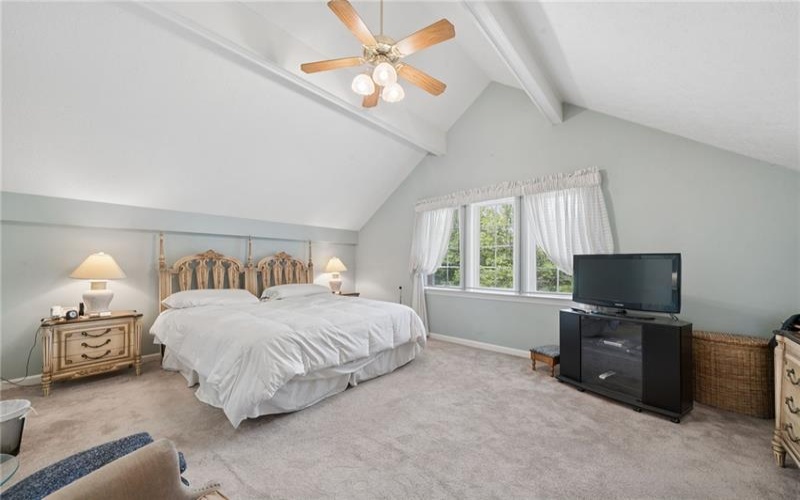95 William Dr, Canonsburg, 15317, 4 Bedrooms Bedrooms, 9 Rooms Rooms,2.1 BathroomsBathrooms,Residential,For Sale,William Dr,1761938