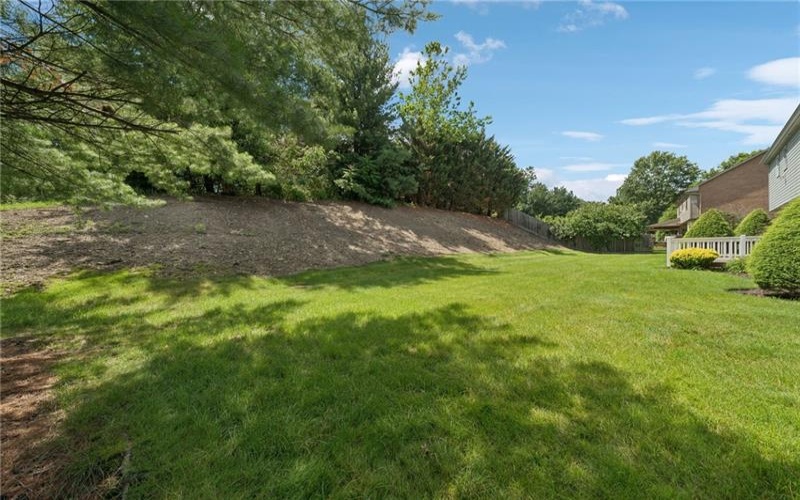95 William Dr, Canonsburg, 15317, 4 Bedrooms Bedrooms, 9 Rooms Rooms,2.1 BathroomsBathrooms,Residential,For Sale,William Dr,1761938