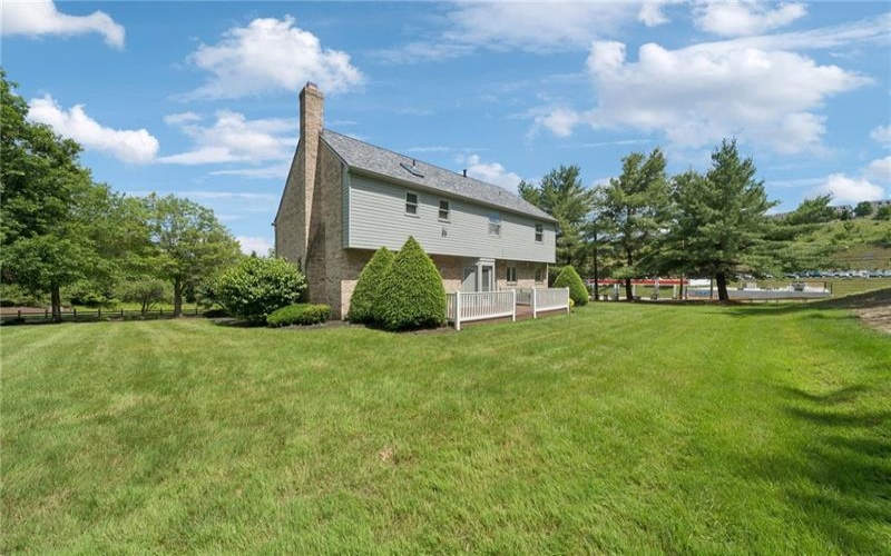 95 William Dr, Canonsburg, 15317, 4 Bedrooms Bedrooms, 9 Rooms Rooms,2.1 BathroomsBathrooms,Residential,For Sale,William Dr,1761938