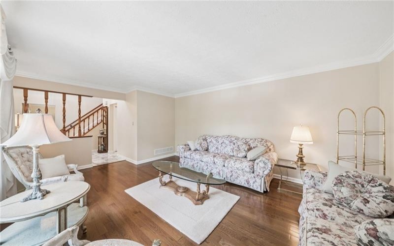 95 William Dr, Canonsburg, 15317, 4 Bedrooms Bedrooms, 9 Rooms Rooms,2.1 BathroomsBathrooms,Residential,For Sale,William Dr,1761938