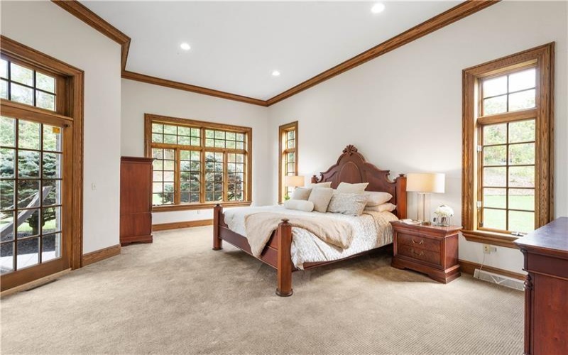 350 Cedar, Washington, 15301, 6 Bedrooms Bedrooms, 12 Rooms Rooms,6.1 BathroomsBathrooms,Residential,For Sale,Cedar,1761944