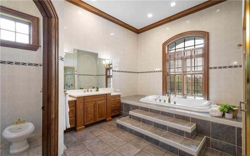 350 Cedar, Washington, 15301, 6 Bedrooms Bedrooms, 12 Rooms Rooms,6.1 BathroomsBathrooms,Residential,For Sale,Cedar,1761944