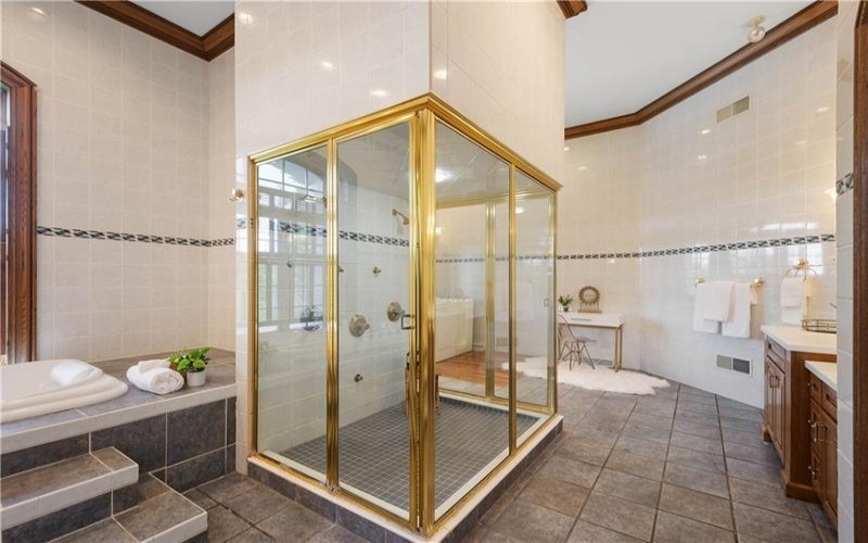 350 Cedar, Washington, 15301, 6 Bedrooms Bedrooms, 12 Rooms Rooms,6.1 BathroomsBathrooms,Residential,For Sale,Cedar,1761944