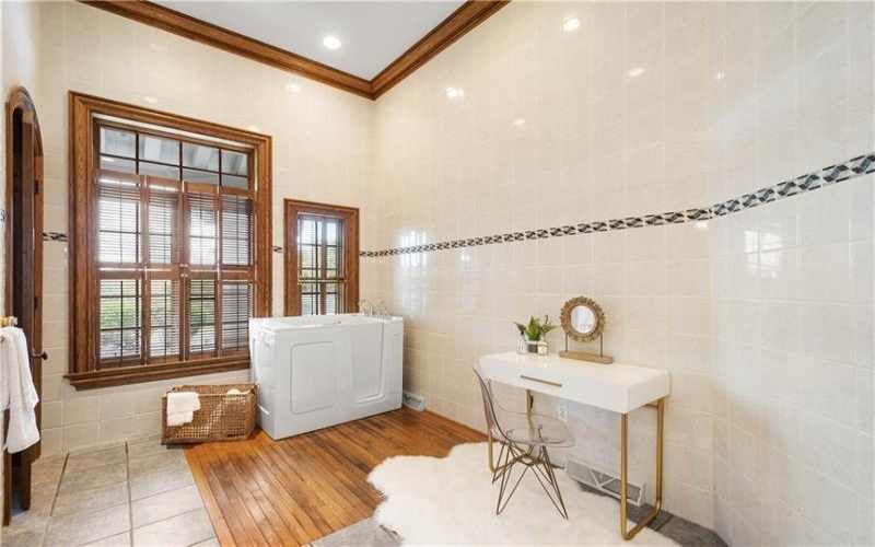 350 Cedar, Washington, 15301, 6 Bedrooms Bedrooms, 12 Rooms Rooms,6.1 BathroomsBathrooms,Residential,For Sale,Cedar,1761944