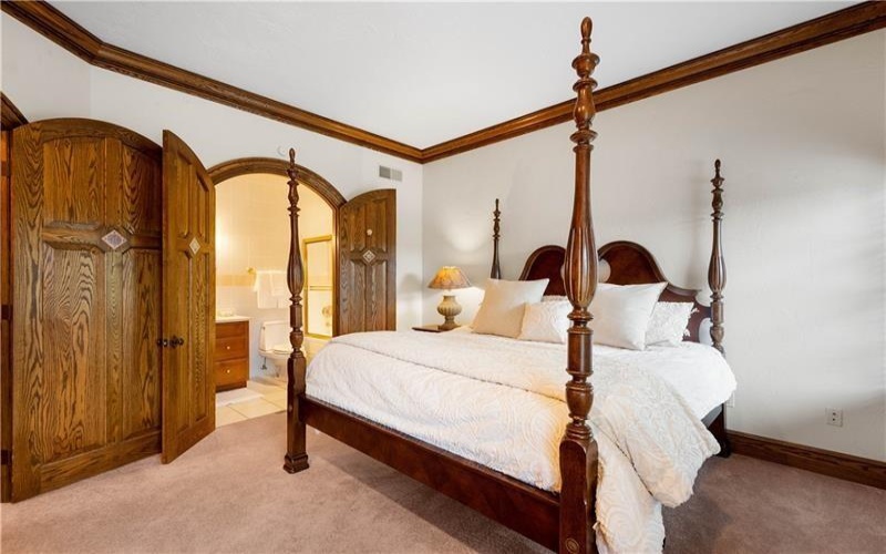 350 Cedar, Washington, 15301, 6 Bedrooms Bedrooms, 12 Rooms Rooms,6.1 BathroomsBathrooms,Residential,For Sale,Cedar,1761944