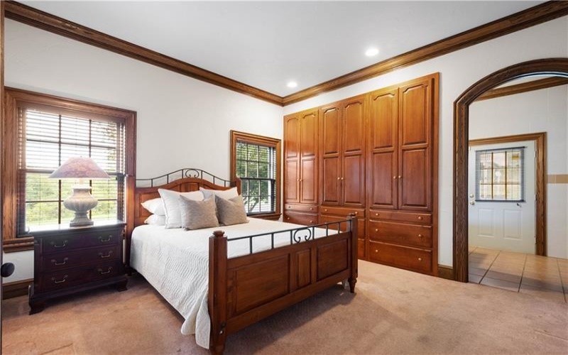 350 Cedar, Washington, 15301, 6 Bedrooms Bedrooms, 12 Rooms Rooms,6.1 BathroomsBathrooms,Residential,For Sale,Cedar,1761944