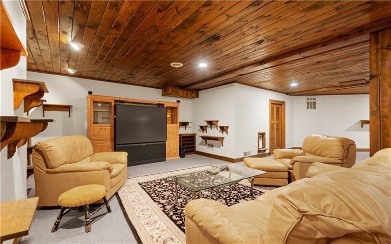 350 Cedar, Washington, 15301, 6 Bedrooms Bedrooms, 12 Rooms Rooms,6.1 BathroomsBathrooms,Residential,For Sale,Cedar,1761944