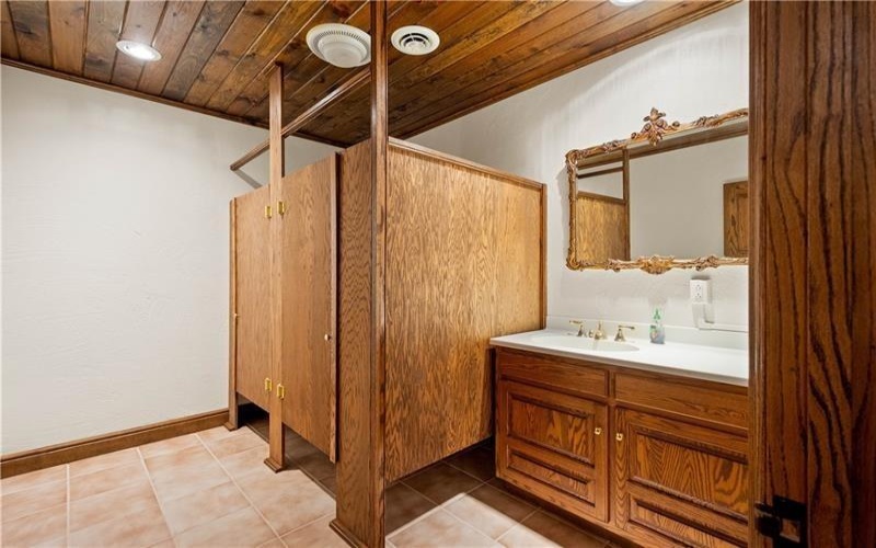 350 Cedar, Washington, 15301, 6 Bedrooms Bedrooms, 12 Rooms Rooms,6.1 BathroomsBathrooms,Residential,For Sale,Cedar,1761944