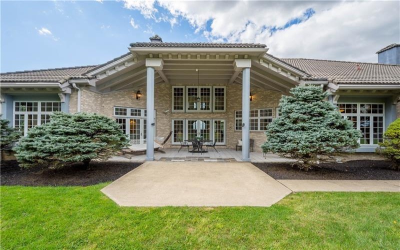 350 Cedar, Washington, 15301, 6 Bedrooms Bedrooms, 12 Rooms Rooms,6.1 BathroomsBathrooms,Residential,For Sale,Cedar,1761944