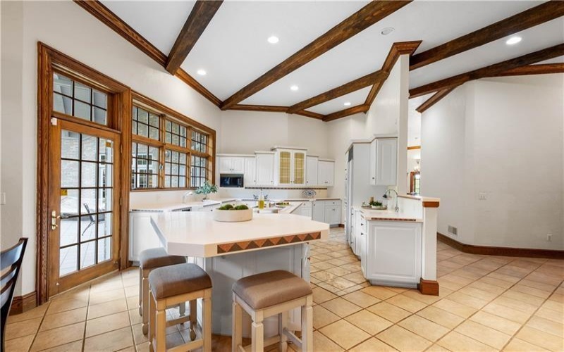 350 Cedar, Washington, 15301, 6 Bedrooms Bedrooms, 12 Rooms Rooms,6.1 BathroomsBathrooms,Residential,For Sale,Cedar,1761944