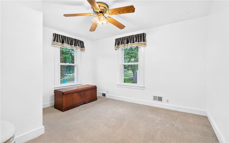 110 Ringneck Lane, Irwin, 15642, 3 Bedrooms Bedrooms, 6 Rooms Rooms,1 BathroomBathrooms,Residential,For Sale,Ringneck Lane,1761653