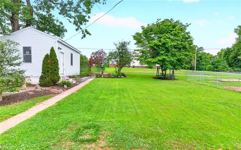 110 Ringneck Lane, Irwin, 15642, 3 Bedrooms Bedrooms, 6 Rooms Rooms,1 BathroomBathrooms,Residential,For Sale,Ringneck Lane,1761653