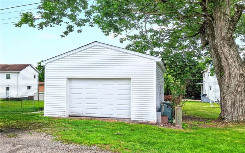 110 Ringneck Lane, Irwin, 15642, 3 Bedrooms Bedrooms, 6 Rooms Rooms,1 BathroomBathrooms,Residential,For Sale,Ringneck Lane,1761653