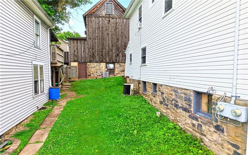 433 Harrison Ave, Greensburg, 15601, 4 Bedrooms Bedrooms, 9 Rooms Rooms,2 BathroomsBathrooms,Residential,For Sale,Harrison Ave,1761757