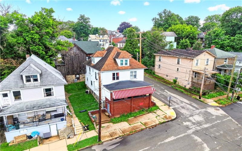 433 Harrison Ave, Greensburg, 15601, 4 Bedrooms Bedrooms, 9 Rooms Rooms,2 BathroomsBathrooms,Residential,For Sale,Harrison Ave,1761757