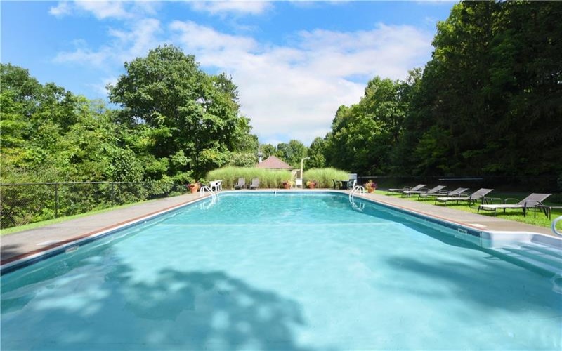 540 Laurel Pond, Farmington, 15437, 1 Bedroom Bedrooms, 6 Rooms Rooms,1 BathroomBathrooms,Residential,For Sale,Laurel Pond,1761876
