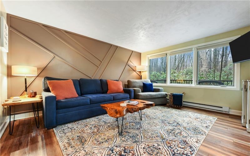 540 Laurel Pond, Farmington, 15437, 1 Bedroom Bedrooms, 6 Rooms Rooms,1 BathroomBathrooms,Residential,For Sale,Laurel Pond,1761876