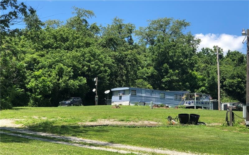 7155 NATIONAL PIKE, Uniontown, 15401, 2 Bedrooms Bedrooms, ,1.1 BathroomsBathrooms,Farm-acreage-lot,For Sale,1 SINGLE WIDE HOME,NATIONAL PIKE,1761907