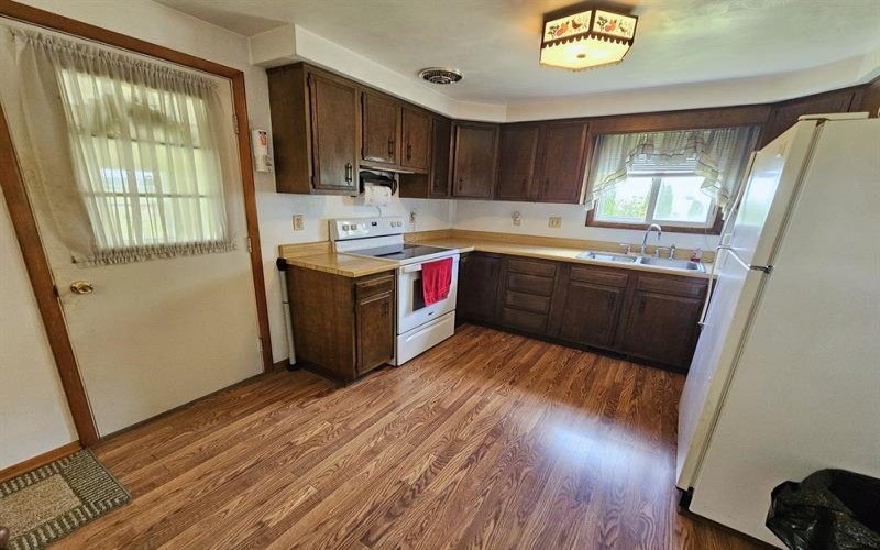 640 Taylorstown Ridge Road, Avella, 15312, 3 Bedrooms Bedrooms, 6 Rooms Rooms,1 BathroomBathrooms,Residential,For Sale,Taylorstown Ridge Road,1762011
