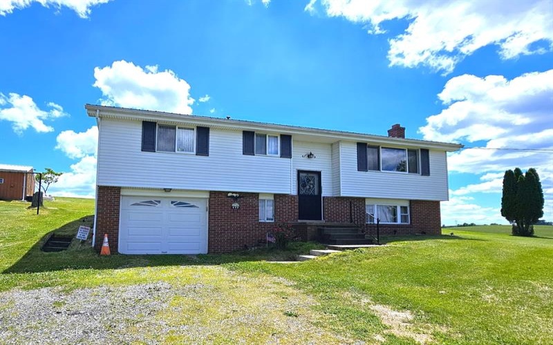 640 Taylorstown Ridge Road, Avella, 15312, 3 Bedrooms Bedrooms, 6 Rooms Rooms,1 BathroomBathrooms,Residential,For Sale,Taylorstown Ridge Road,1762011