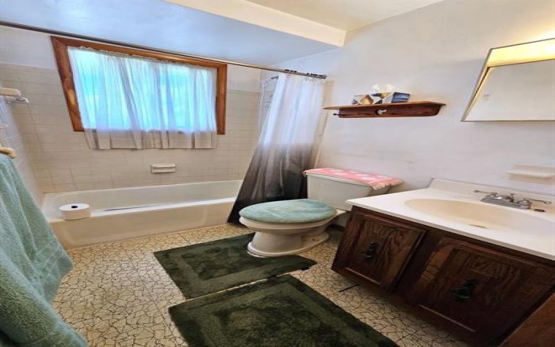 640 Taylorstown Ridge Road, Avella, 15312, 3 Bedrooms Bedrooms, 6 Rooms Rooms,1 BathroomBathrooms,Residential,For Sale,Taylorstown Ridge Road,1762011