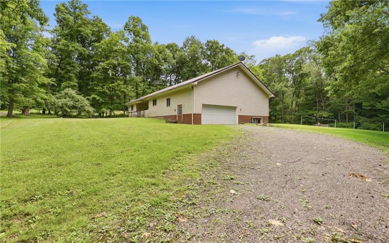 131 Squirrel Hill Road, Meyersdale, 15552, 3 Bedrooms Bedrooms, ,2 BathroomsBathrooms,Residential,For Sale,Squirrel Hill Road,1762019