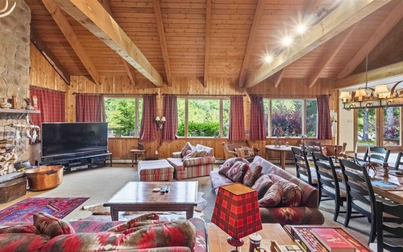 129 Chestnut Hill LANE, Champion, 15622, 4 Bedrooms Bedrooms, ,2.1 BathroomsBathrooms,Residential,For Sale,Chestnut Hill,1762055
