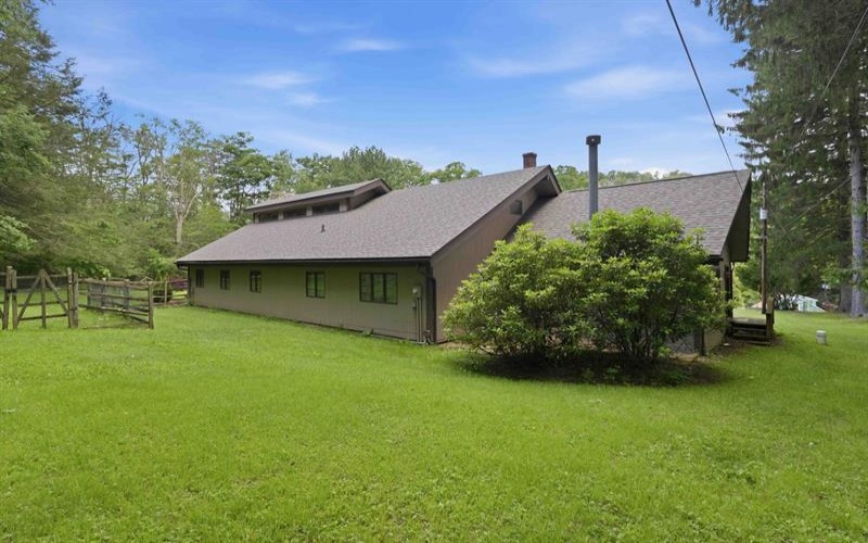 129 Chestnut Hill LANE, Champion, 15622, 4 Bedrooms Bedrooms, ,2.1 BathroomsBathrooms,Residential,For Sale,Chestnut Hill,1762055