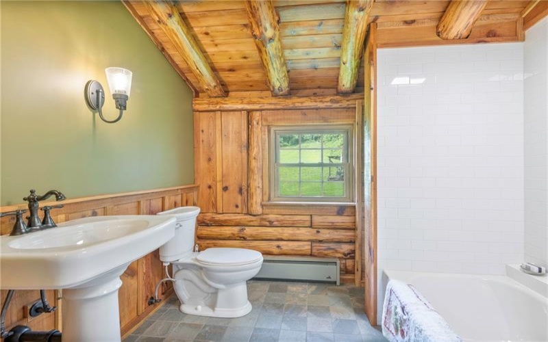 1333 Sugar Run Rd, Venetia, 15367, 3 Bedrooms Bedrooms, ,1.1 BathroomsBathrooms,Lease,For Rent,Sugar Run Rd,1761906