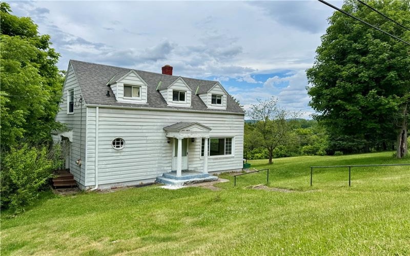 421 Mcgeary Ave, Monessen, 15062, 2 Bedrooms Bedrooms, 5 Rooms Rooms,1 BathroomBathrooms,Residential,For Sale,Mcgeary Ave,1762049