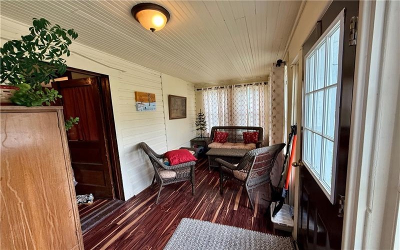 114 Stewarton, Mill Run, 15464, 3 Bedrooms Bedrooms, 7 Rooms Rooms,1 BathroomBathrooms,Residential,For Sale,Stewarton,1762099