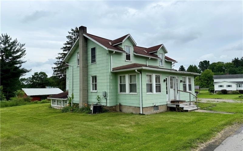 114 Stewarton, Mill Run, 15464, 3 Bedrooms Bedrooms, 7 Rooms Rooms,1 BathroomBathrooms,Residential,For Sale,Stewarton,1762099