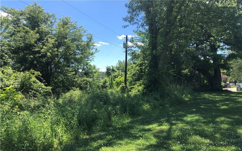 7155 NATIONAL PIKE, Uniontown, 15401, 2 Bedrooms Bedrooms, ,1.1 BathroomsBathrooms,Residential,For Sale,NATIONAL PIKE,1762118