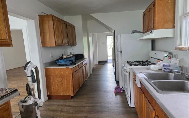 121 CATALPA STREET, NEW KENSINGTON, 15068, 3 Bedrooms Bedrooms, ,1.1 BathroomsBathrooms,Residential,For Sale,CATALPA STREET,1762142