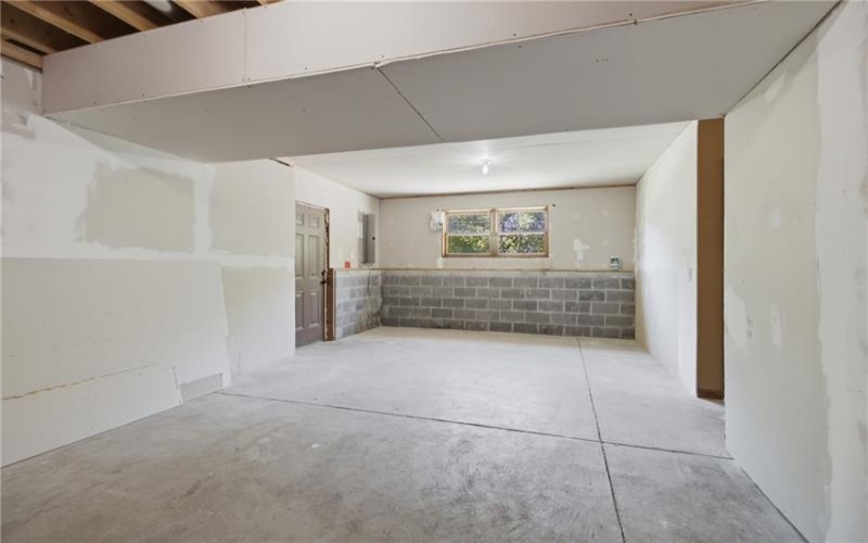 124 Debolt Ave, Masontown, 15461, 3 Bedrooms Bedrooms, ,2 BathroomsBathrooms,Residential,For Sale,Debolt Ave,1761987
