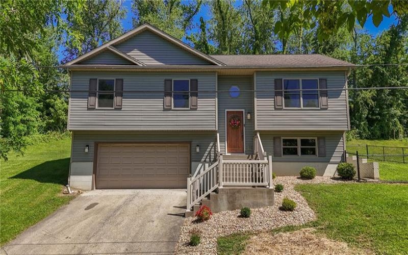 124 Debolt Ave, Masontown, 15461, 3 Bedrooms Bedrooms, ,2 BathroomsBathrooms,Residential,For Sale,Debolt Ave,1761987