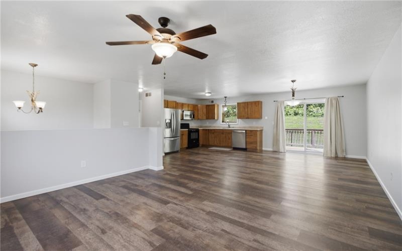 124 Debolt Ave, Masontown, 15461, 3 Bedrooms Bedrooms, ,2 BathroomsBathrooms,Residential,For Sale,Debolt Ave,1761987