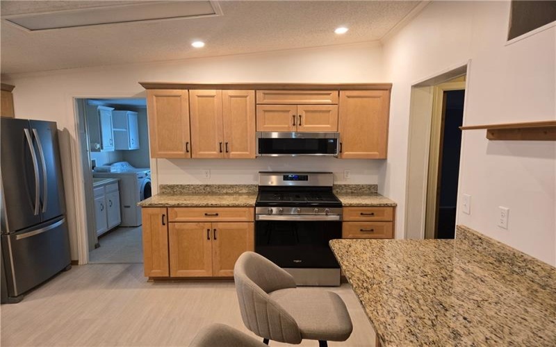 405 Vista Ln, Murrysville, 15668, 3 Bedrooms Bedrooms, ,2 BathroomsBathrooms,Residential,For Sale,Vista Ln,1762078